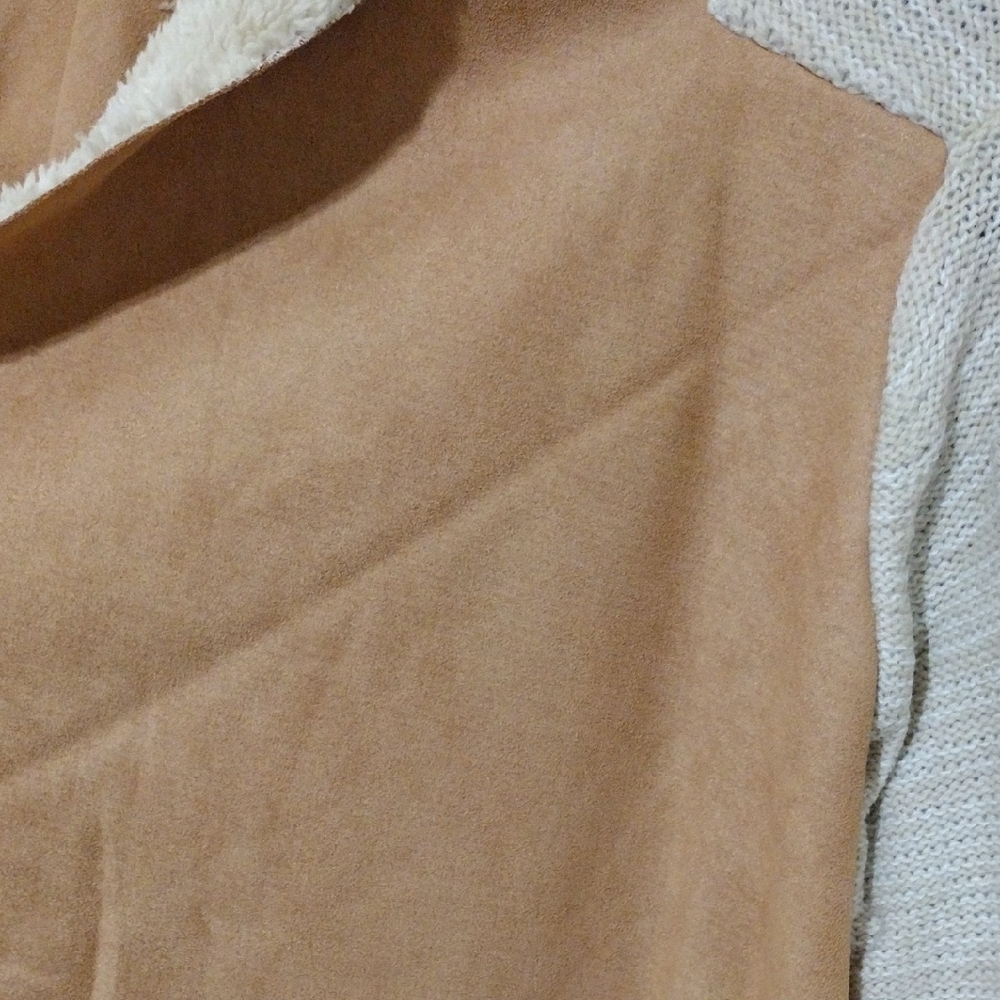 Hem & Thread White and Cream Cardigan with Open Front Design - Picture 5 of 9